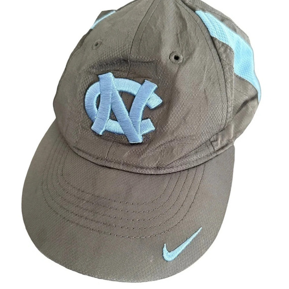 Nike Youth UNC Tarheels Embroidered Baseball Hat Gray Chapel Hill Carolina Blue - Picture 1 of 5